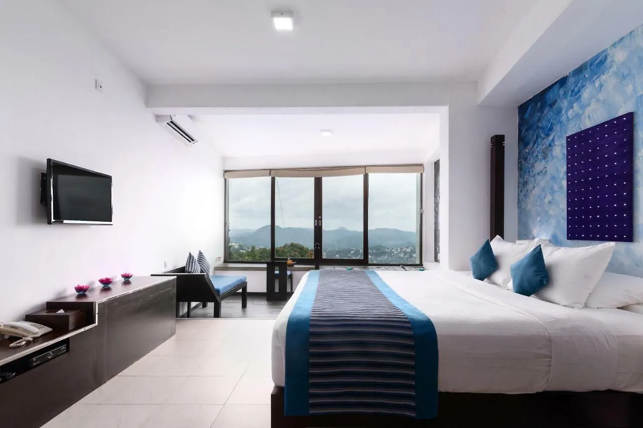 The Theva Residency Hotel Kandy 5*,